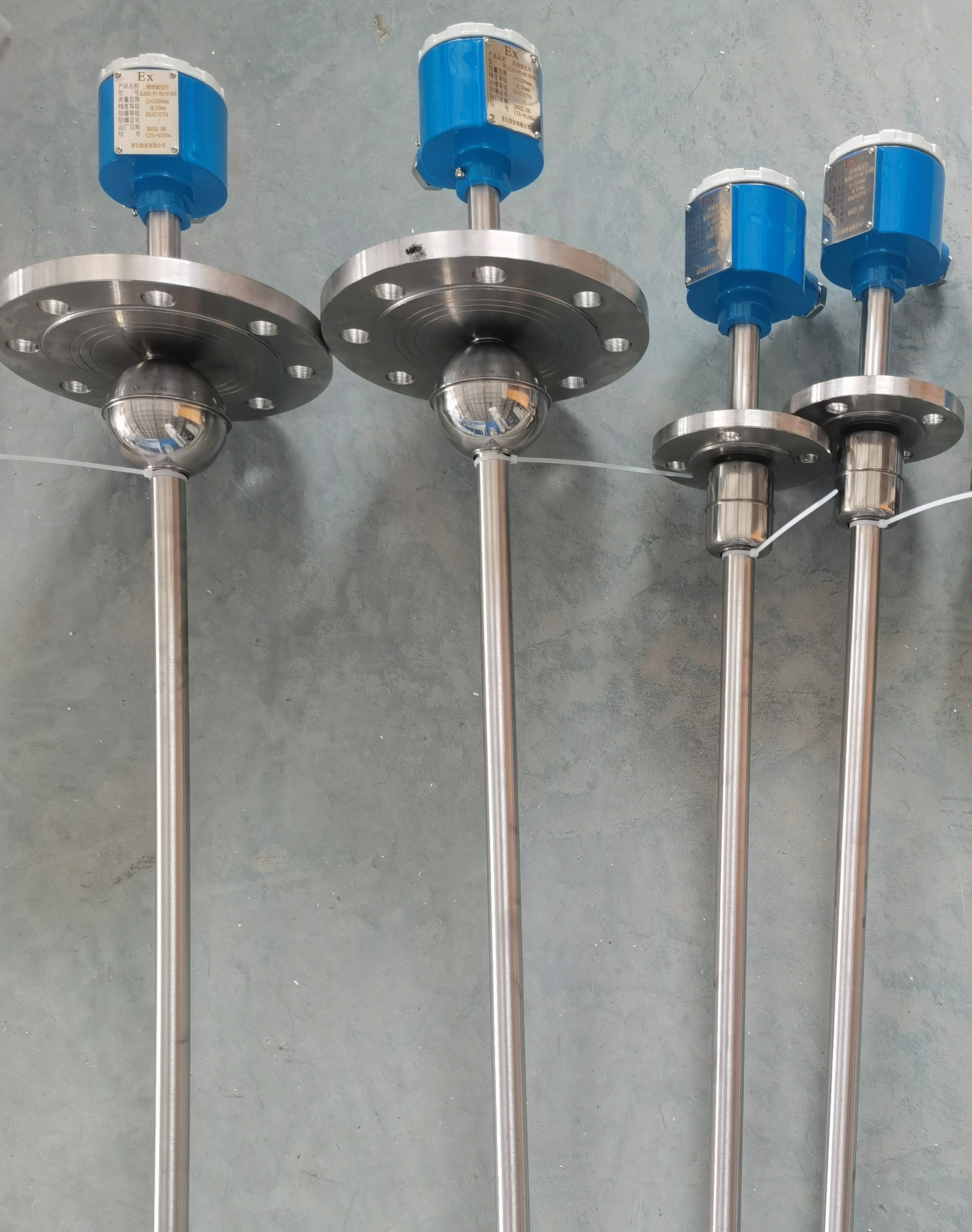 頂裝式浮球液位計(jì)